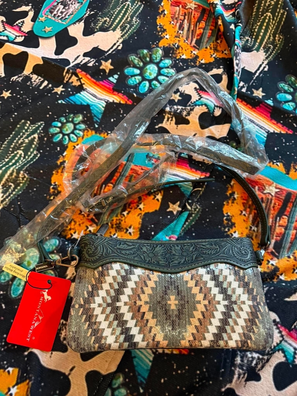 Montana West Green Sequin Aztec Tooled Crossbody / Wristlet